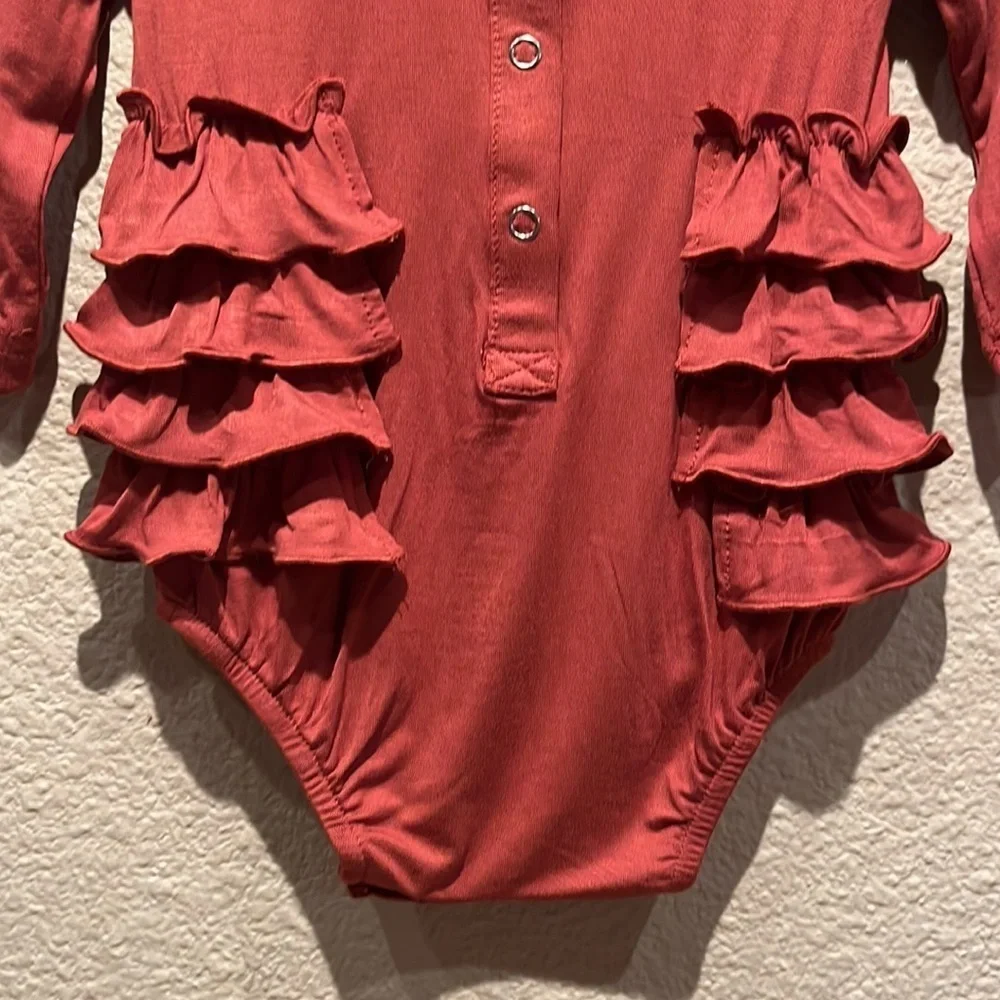 New Kate Quinn Girls Long Sleeve Ruffle Rompers - Set of Two 3-6 Months NWOT